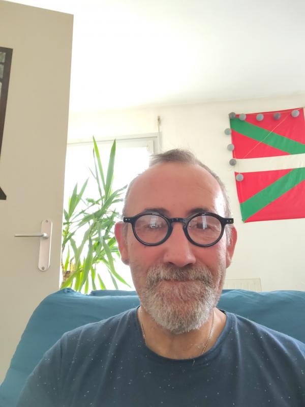 bask 53 ans Reims