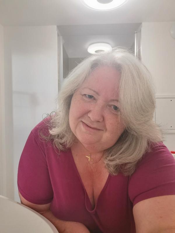 Lorène  59 ans Marolles en Brie