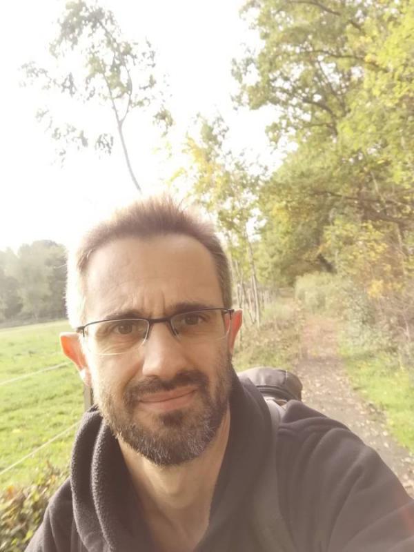 juju 46 ans Neuville sur Oise