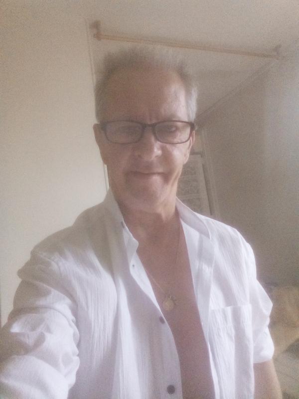 Eric  62 ans Orléans