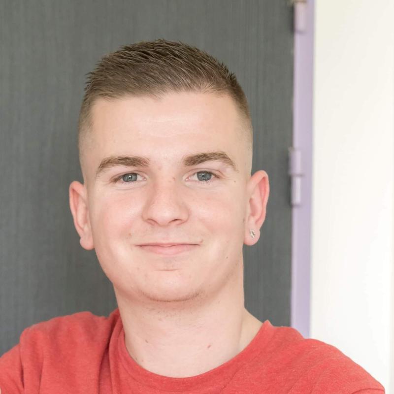corentin 24 ans Brossay