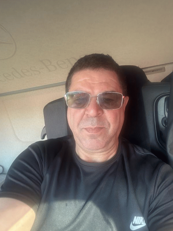 Exquis 59 ans Antony
