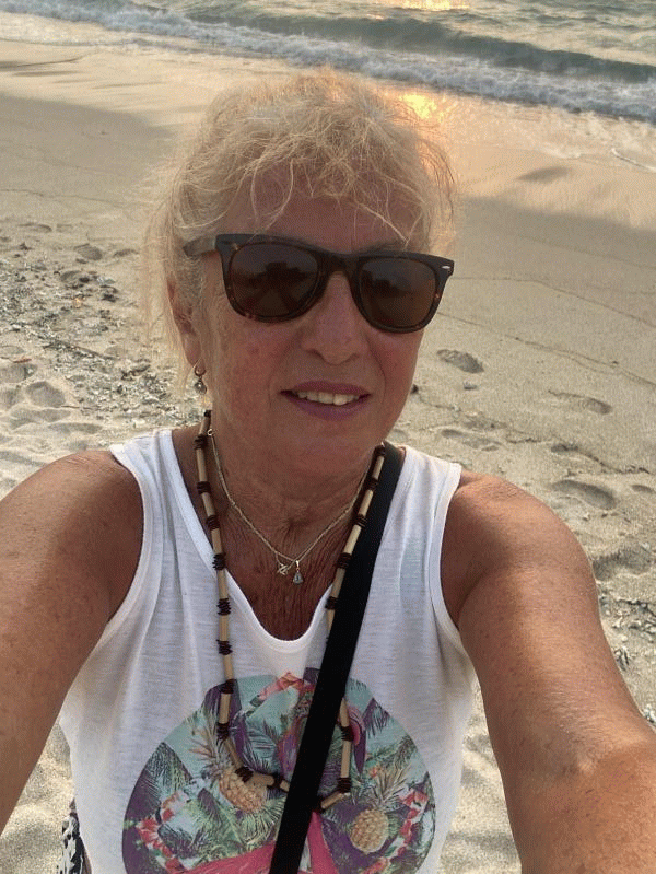 Mia 63 ans Saintes