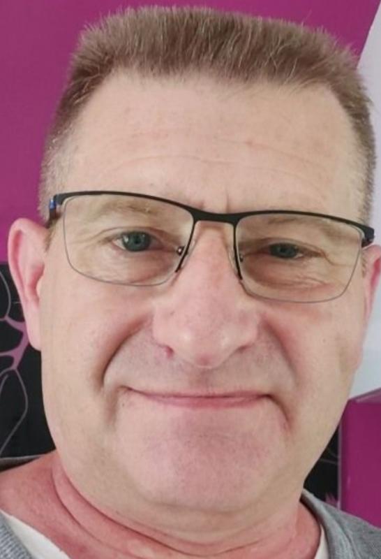 franck 54 ans Cercottes