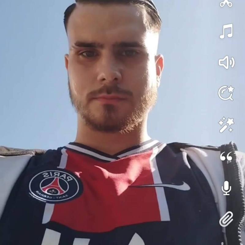 Tony 24 ans Sarcelles