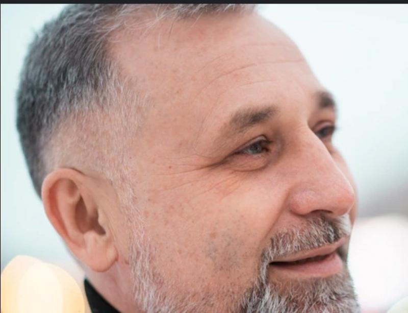 Mallek 53 ans Tourcoing