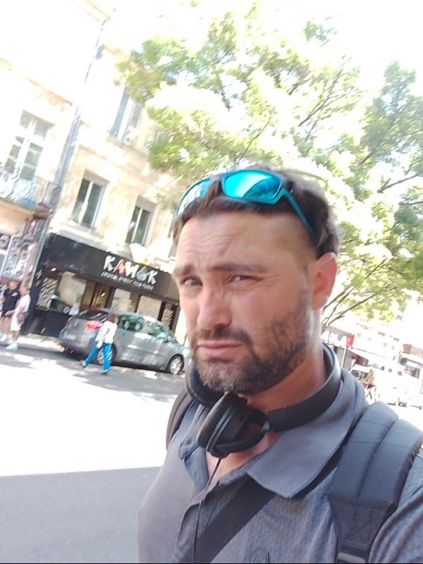 Olivier  41 ans Bordeaux
