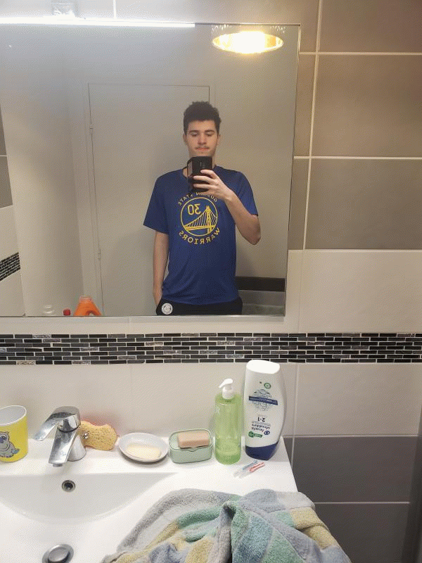 Axel 18 ans Orléans