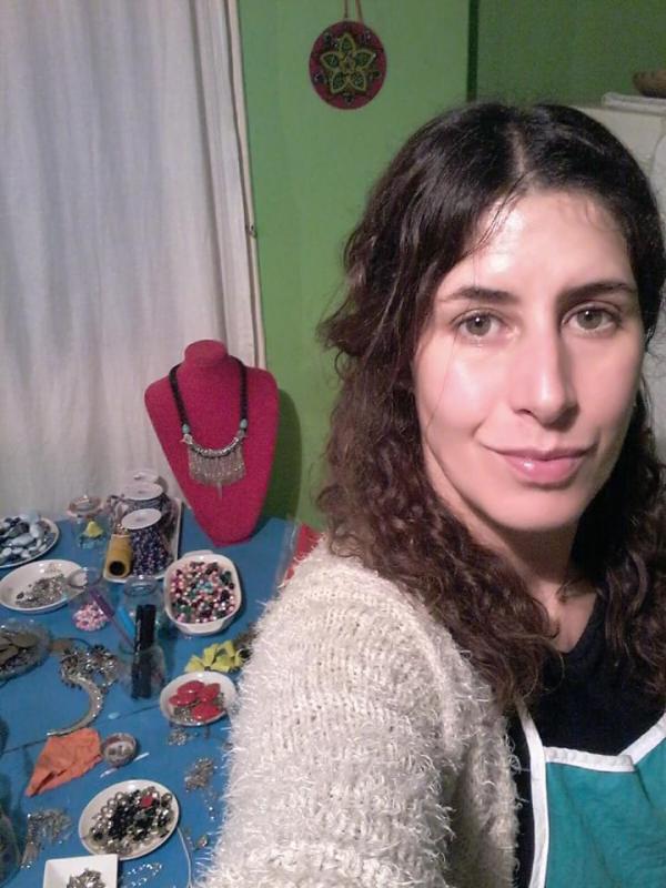Anaïs 37 ans Le Revest les Eaux