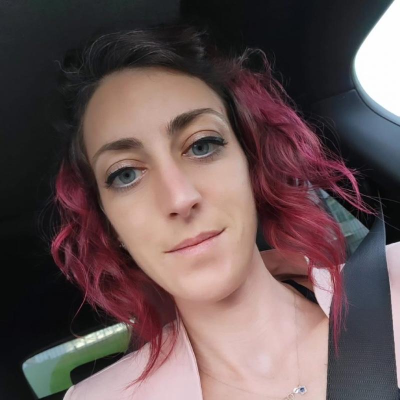 Lina 31 ans Saint Gilles