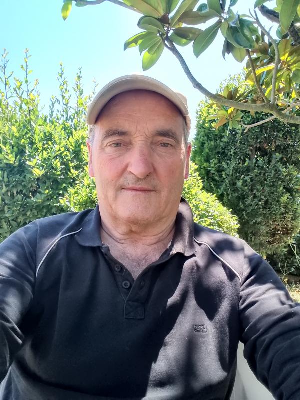 Henri.S 73 ans Aussonne