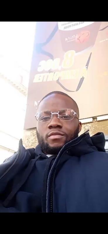 Kurtis 31 ans Bordeaux