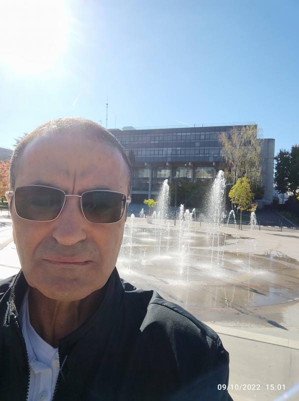 Nassim  68 ans tremblay en france