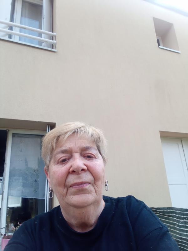 Jocelyne  70 ans Coutances