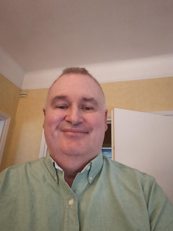 BENOIT 59 ans Évreux