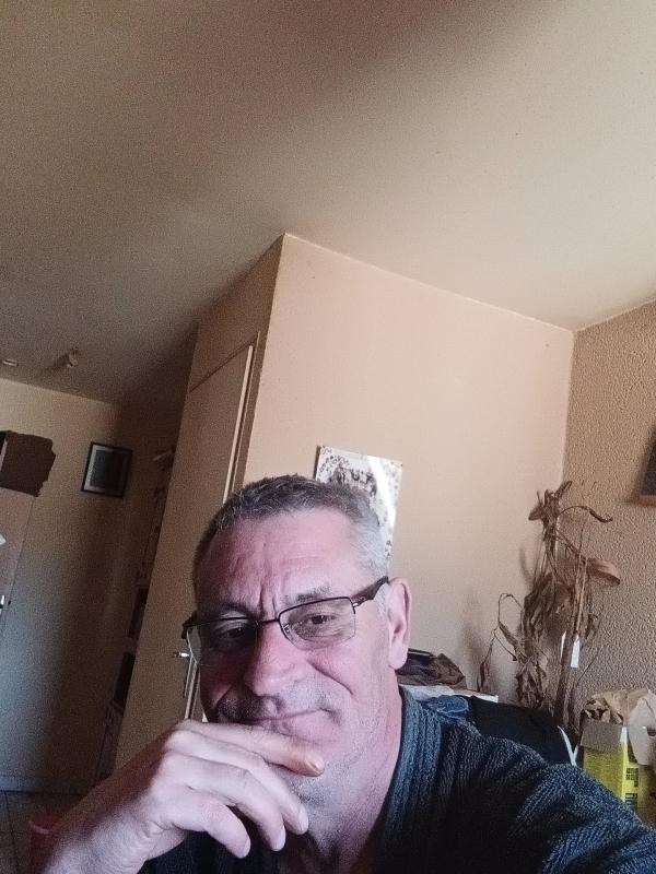 alain 58 ans Amance