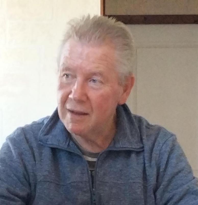 PHILIPPE 67 ans Château Chinon Ville