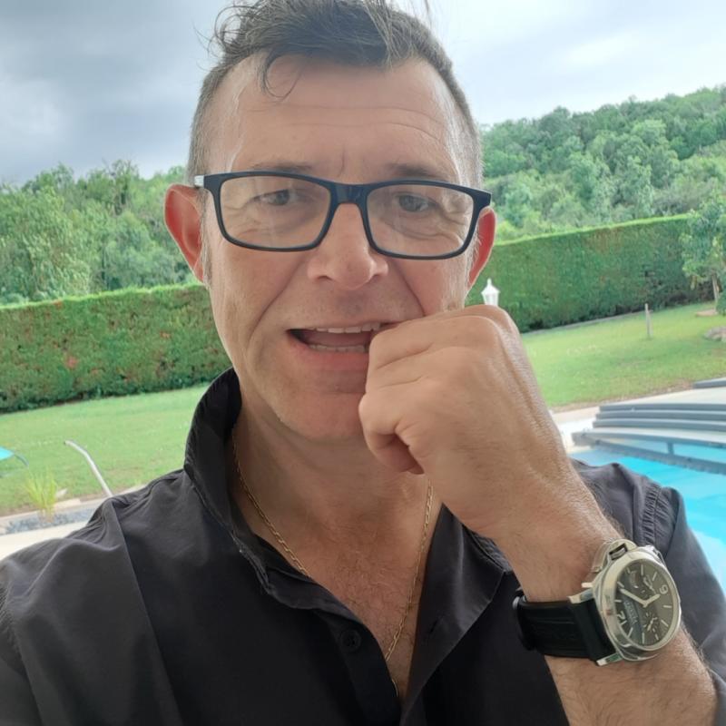 Seb 51 ans Clermont Ferrand
