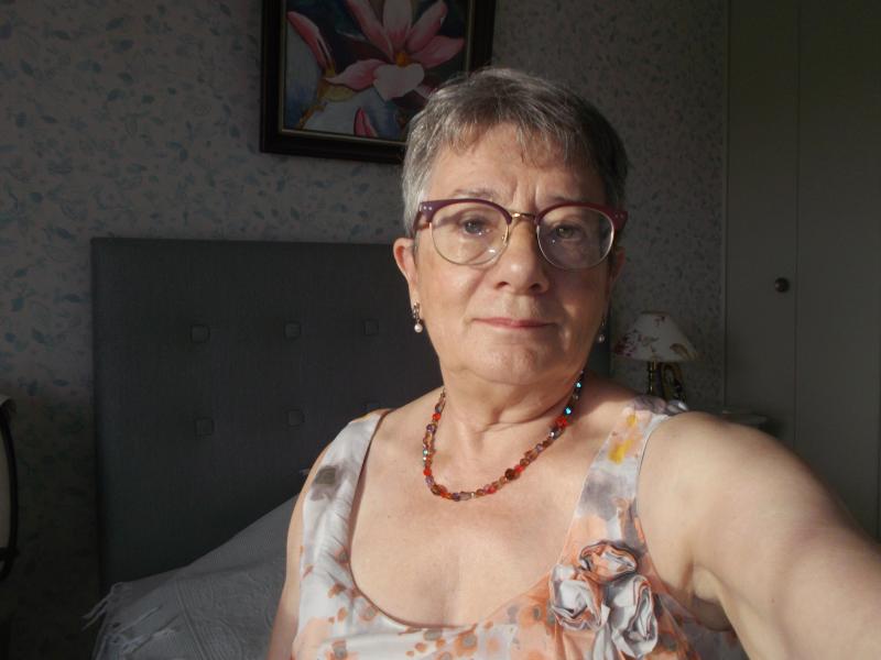 marika 71 ans Lorient