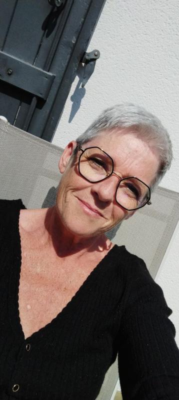 Angel 49 ans Ploemeur