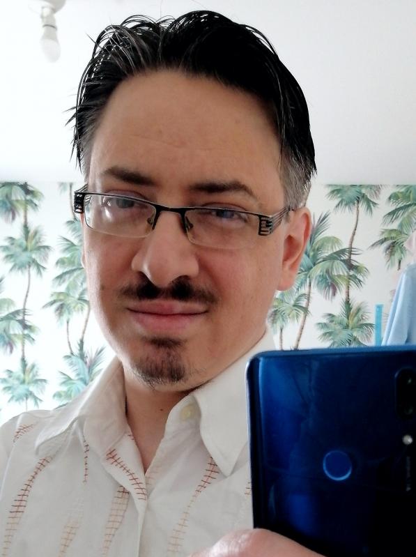 Tom 42 ans Roost Warendin