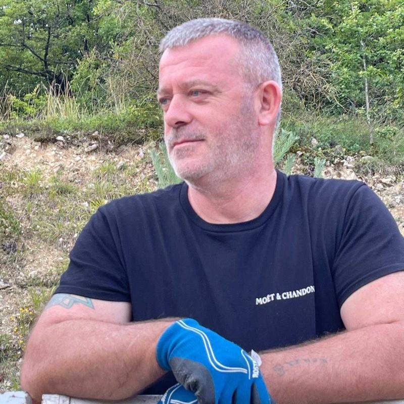 Jean  56 ans Barberey aux Moines
