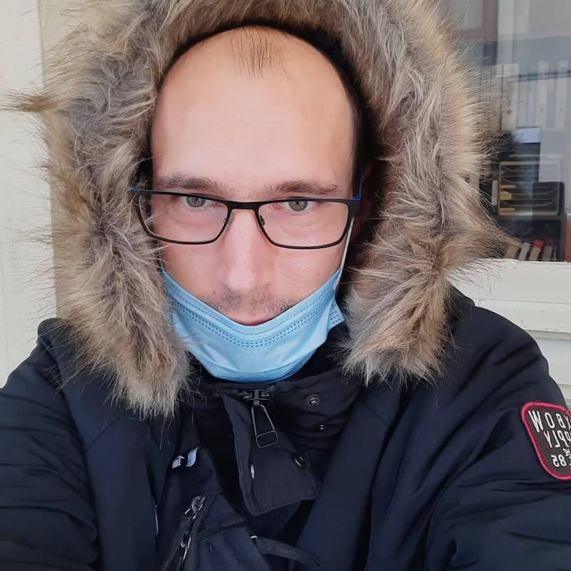 Kevin 34 ans Fareins