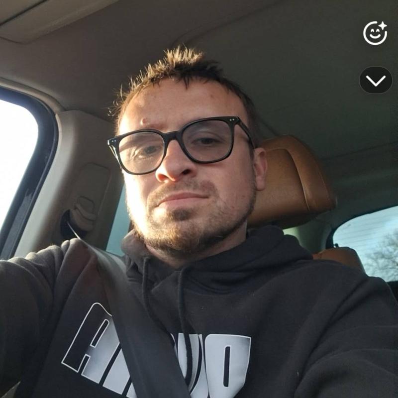 louka 35 ans Macau
