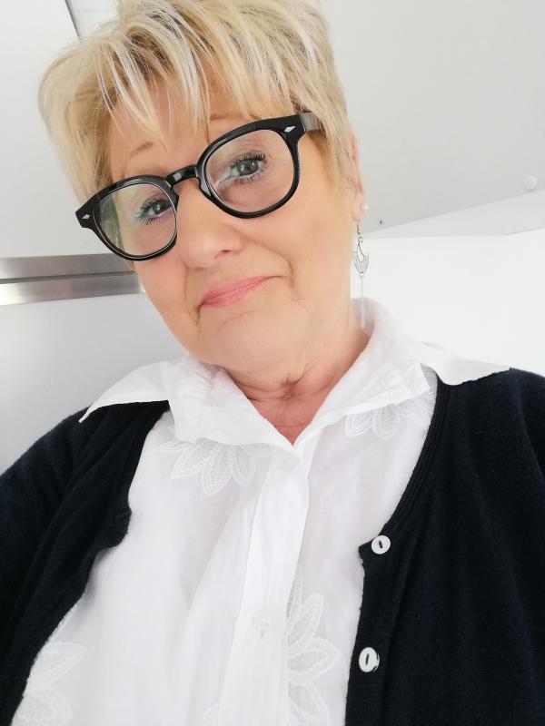 Annette 64 ans Condé sur Noireau