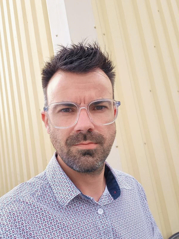 Mick 41 ans La Roche sur Yon
