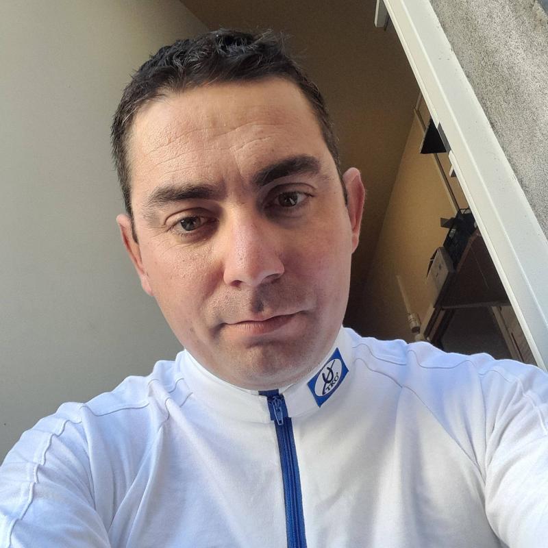 steve 35 ans Grez en Bouère