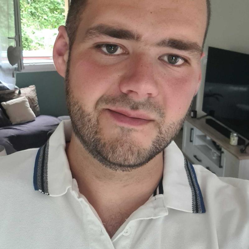 Antonin 24 ans Sept vents
