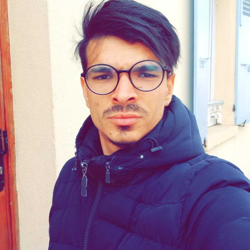 Yanis 29 ans Hagnicourt