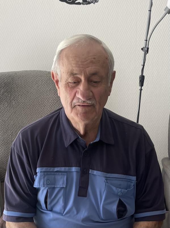 Serge 81 ans Sens