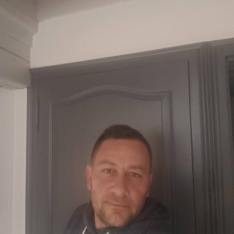 julien 42 ans La Grand Croix