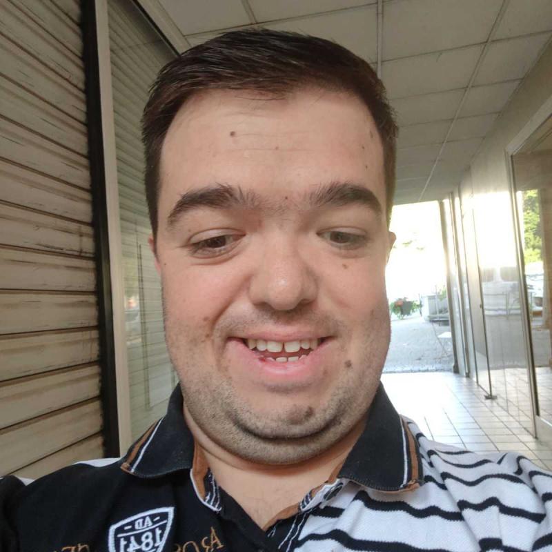 mathias 28 ans Pau