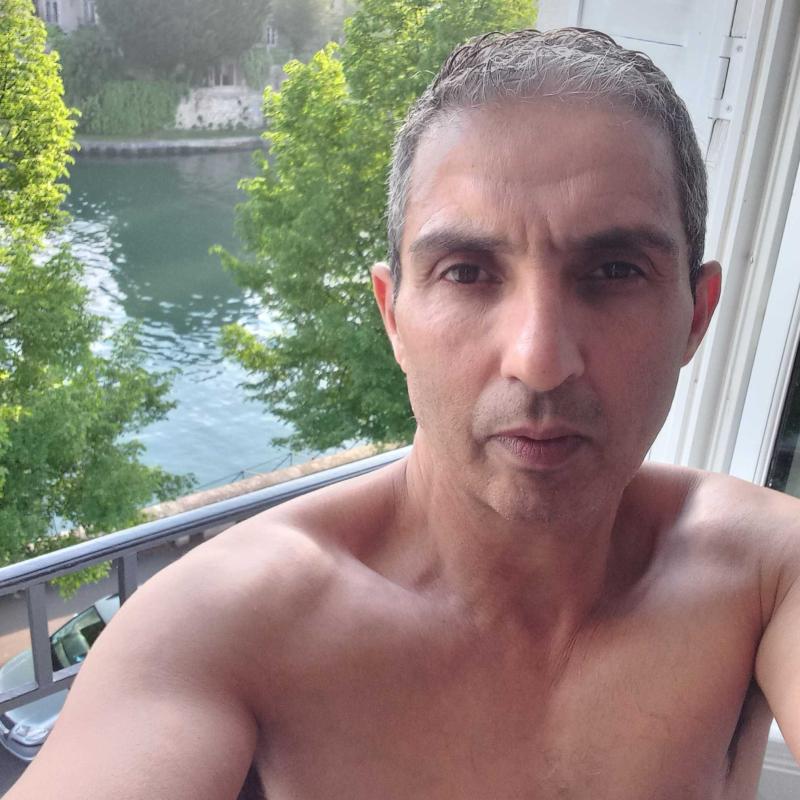 hamouda 51 ans Melun