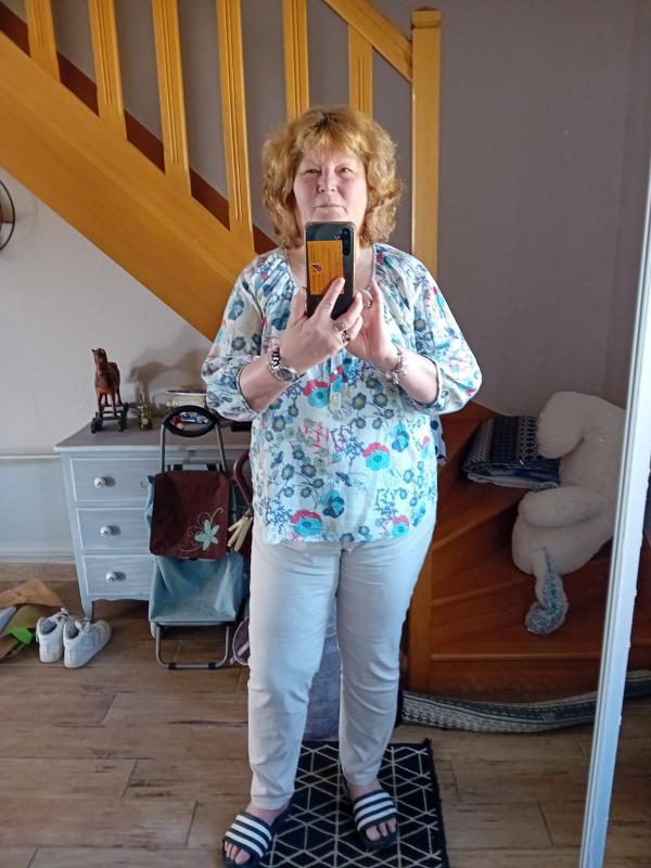 Véronique  64 ans Theil