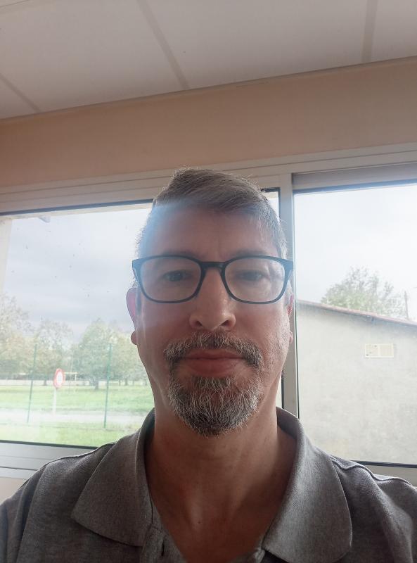 Maverick  57 ans Lézat sur Lèze