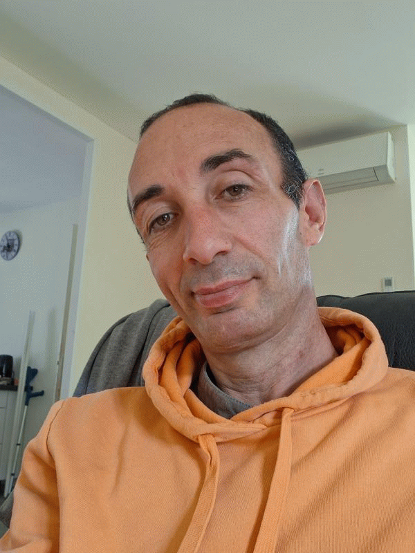 Herve  44 ans Arvert