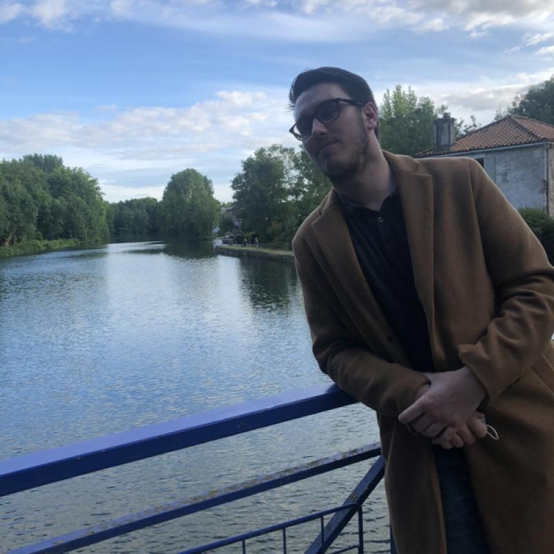Mickaël 32 ans Puteaux