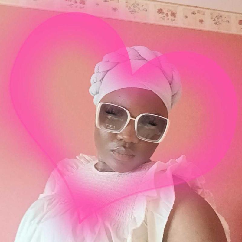 Lola 24 ans Contescourt