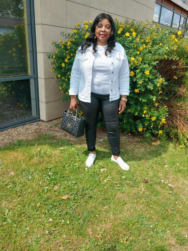Eliane 68 ans Angers