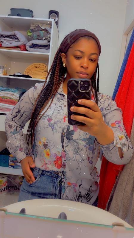 Leila Darlene 28 ans Évry