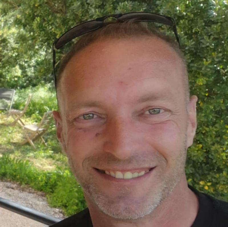 sylvain 53 ans Saint Priest
