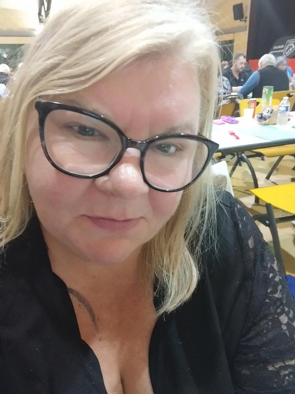 Nathalie  60 ans Saint Quentin