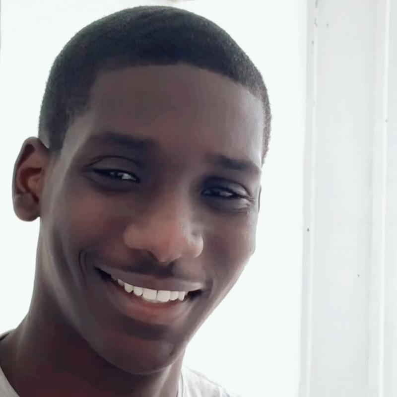  Voyageur_ inconnu 21 ans paris 17eme arrondissement