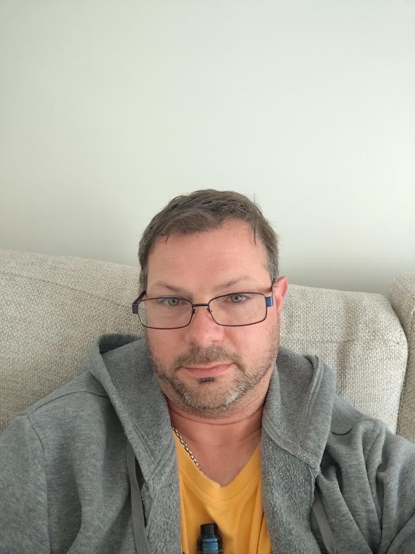 Olivier Bouthors 44 ans Marseille en Beauvaisis
