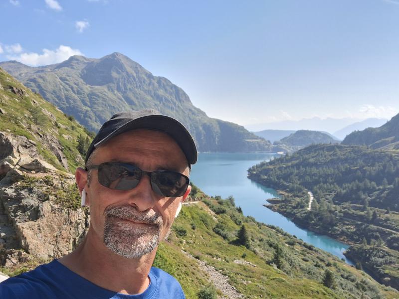 Tony  44 ans Saint Pé d'Ardet