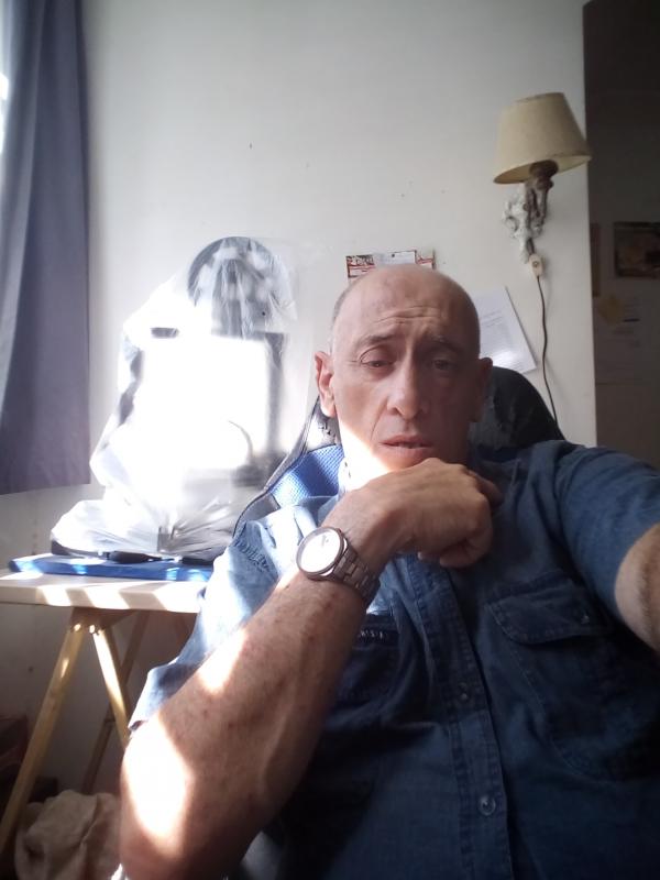Michael 64 ans Douai